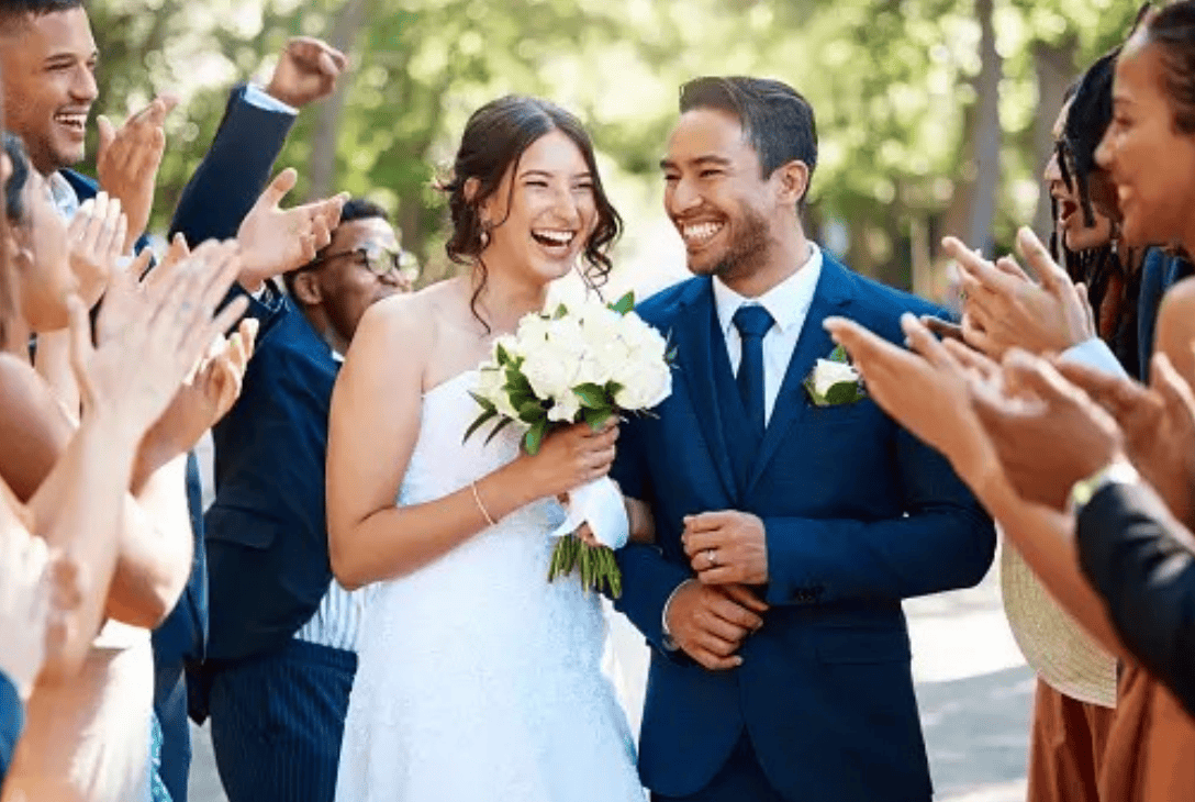 Indiana Wardrobe Stylist Wedding Guest Picks